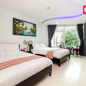 Hotel Saigon Pink